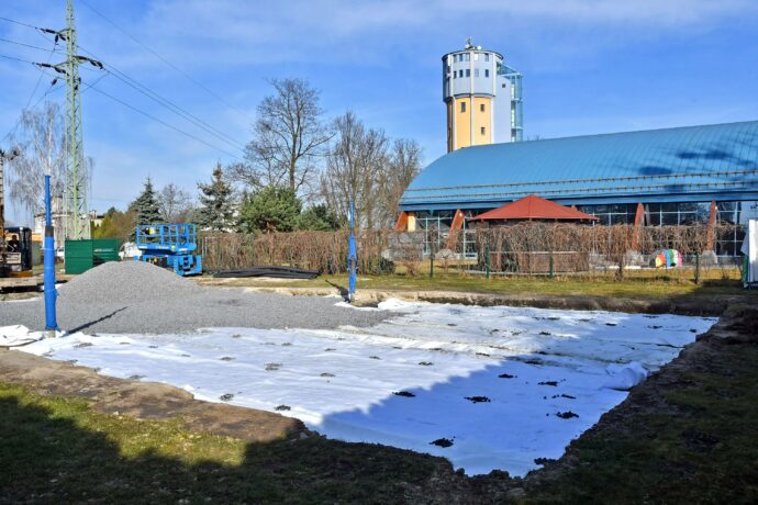 Plážoví volejbalisté se dočkají nového hřiště, rekonstrukce je v plném proudu